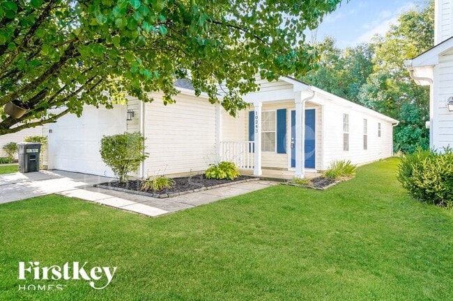 Building Photo - 10243 Blue Sky Dr