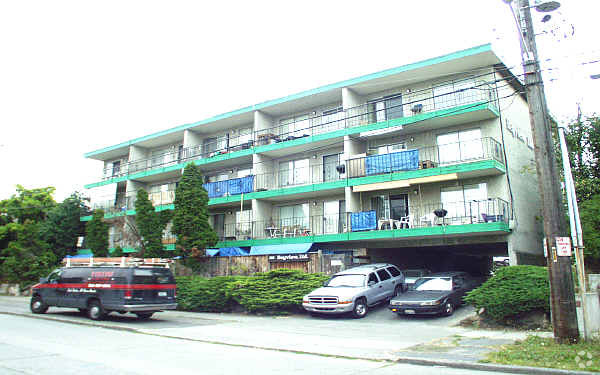 Bayview Apartments - Bayview Apartments