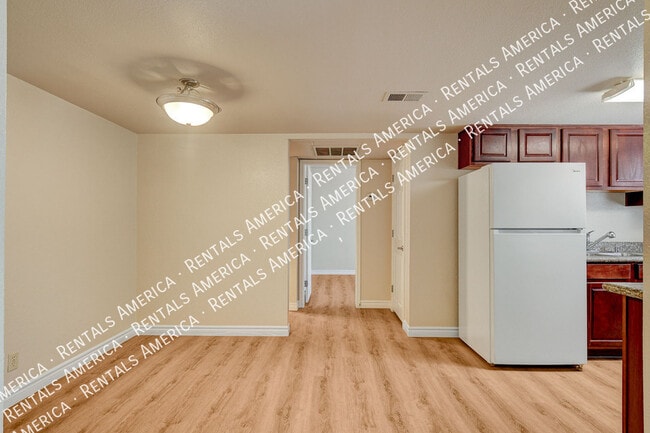 4310 Sandy River Dr
