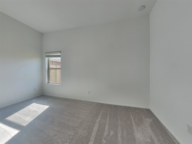 Photo - 27019 Breakaway Ln