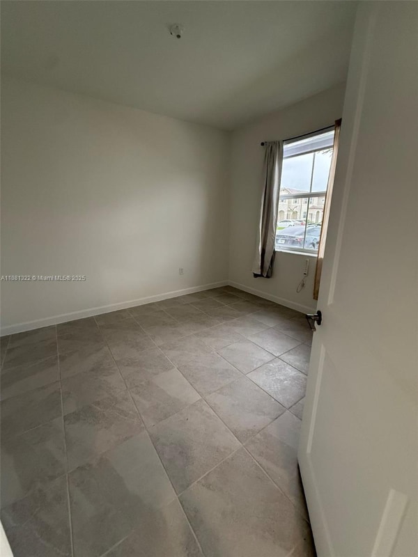 Photo - 2582 SE 29th St