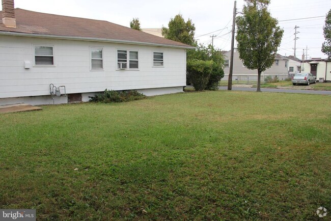 Building Photo - 1612 McKinley Ave Rental