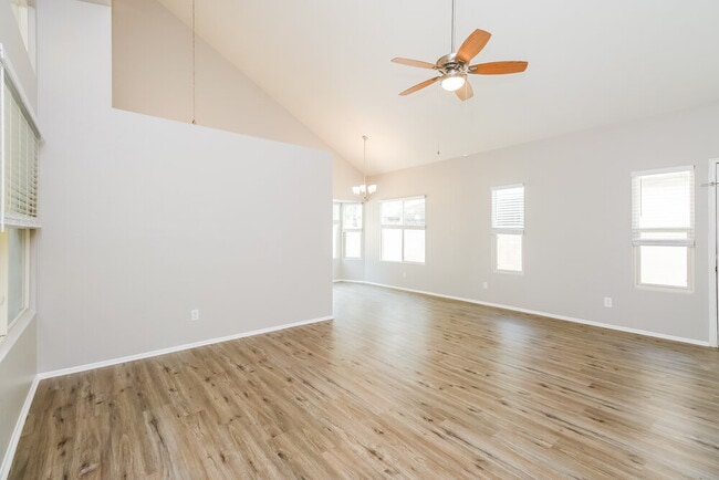 Photo - 3878 W Butler St