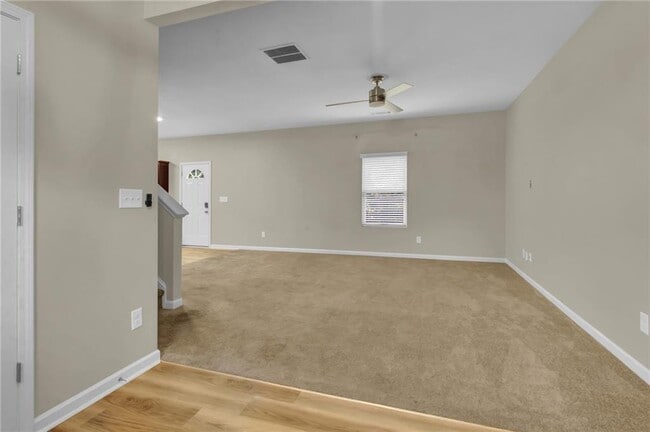 Photo - 749 Scotland Dr