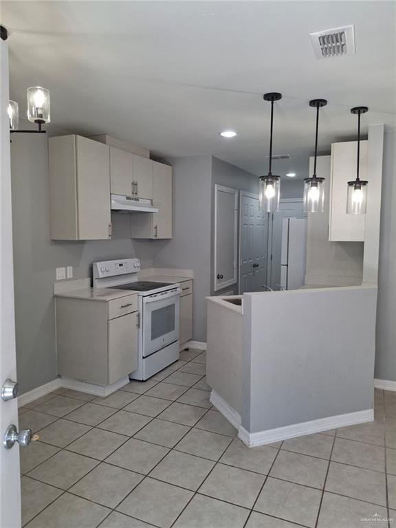 Photo - 14 Multi National Unit C