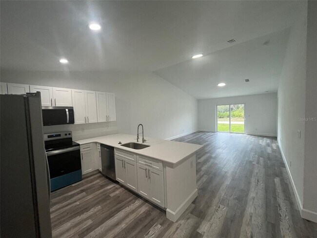 Photo - 10037 Amicola St