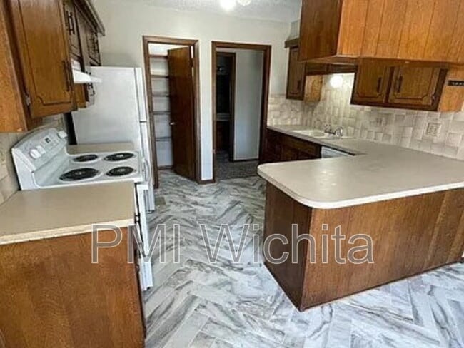 Photo - 1730 S Beech Ct