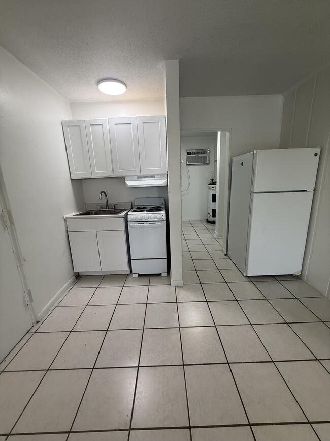 Photo - 220 NE 16th Ave