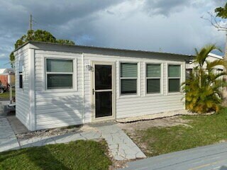1 Bedroom Rental in St. Cloud's Shelter Cove