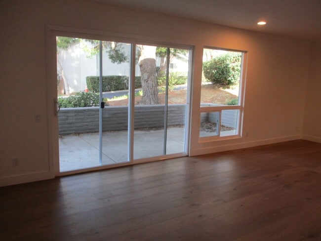 Photo - Mount La Jolla Community