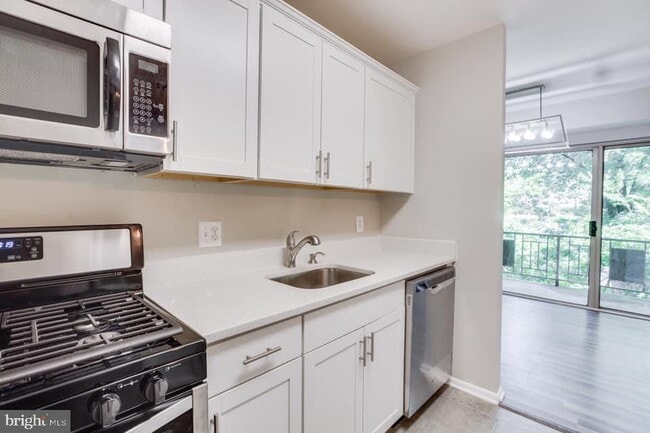 Photo - 5200 Crossfield Ct Unit 137