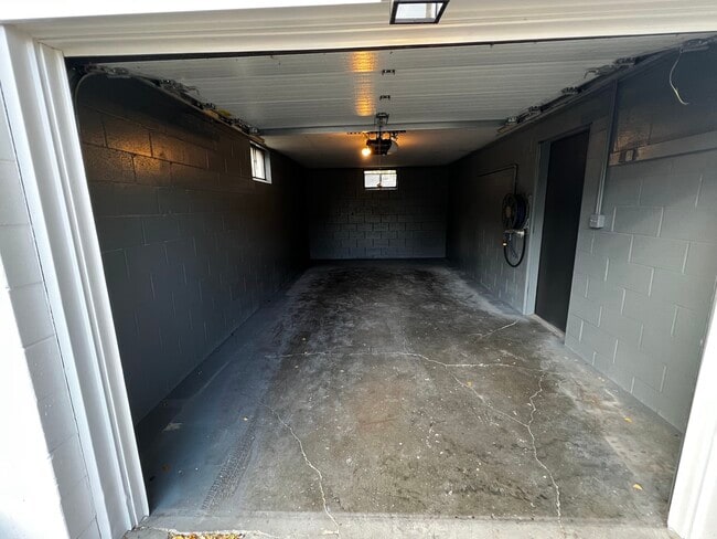 Photo - 3628 S 89th St