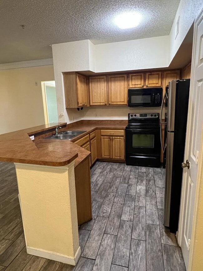 Photo - 13025 Mulberry Park Dr