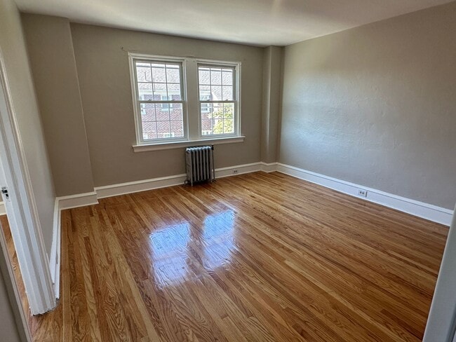 Photo - Marlyn Apts 202: 1 Bed 1 Bath Unit 202