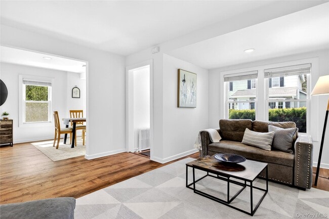 Photo - 12 Smull Pl