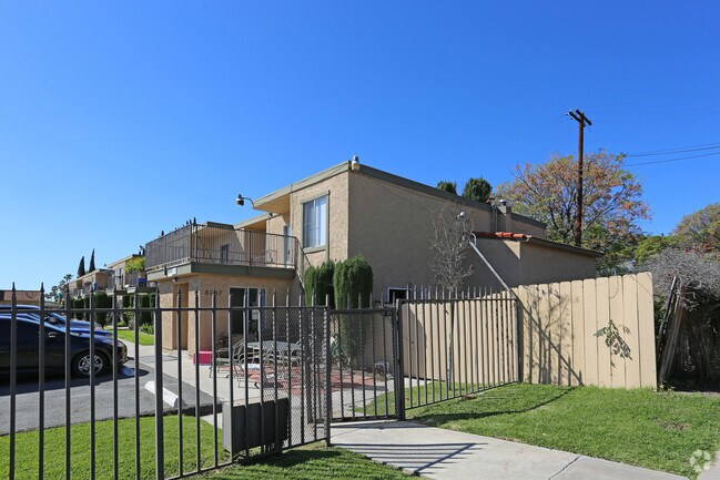 Photo - Vista de Helix Apartments