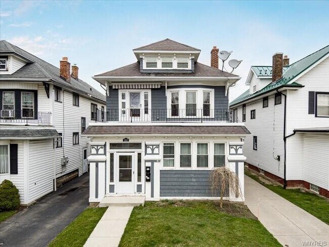 Photo - 252 Cumberland Ave