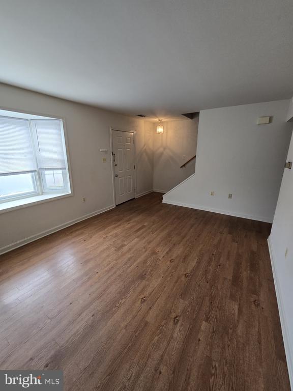 Photo - 123 La Grange Ave Townhome