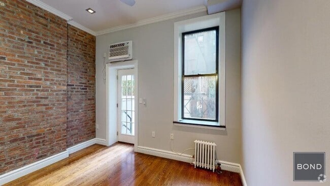 Building Photo - 246 Mott St Unit 3 Rental