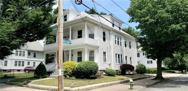 Building Photo - 135 Sharon St Unit 2