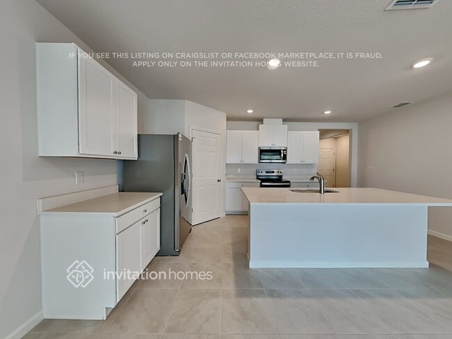 Photo - 1375 Valencia St SE