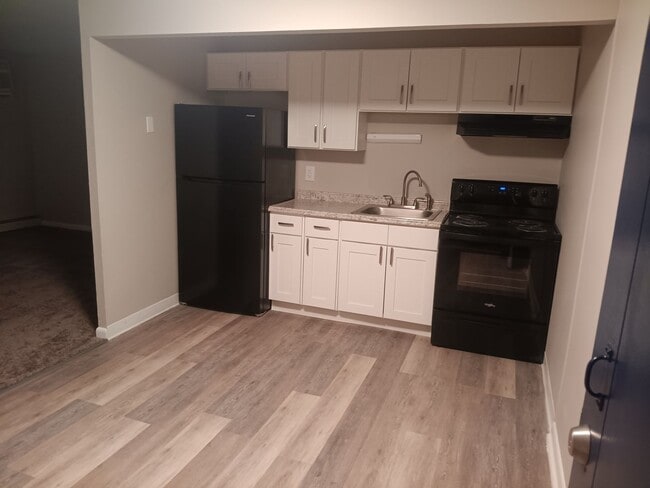 Photo - Oak Hill Manor