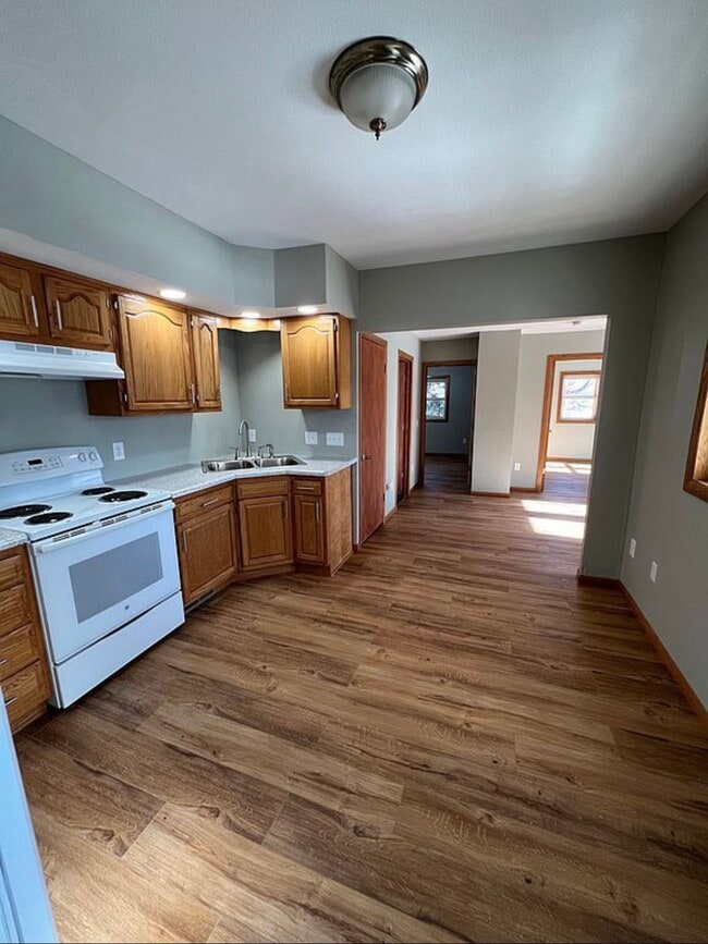 Photo - 613 E 9th St Unidad 613 E 9th St