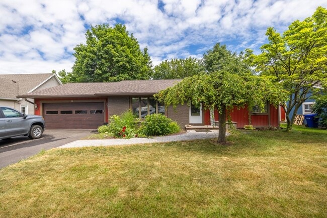 Building Photo - 58 Dutchess Dr Rental