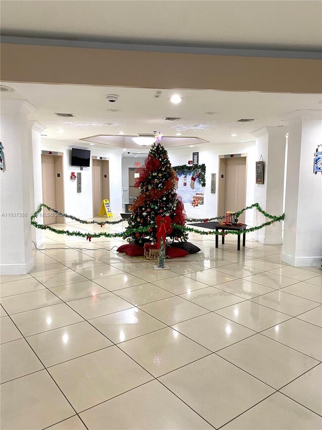 Photo - 1200 NE Miami Gardens Dr Unit 1017W