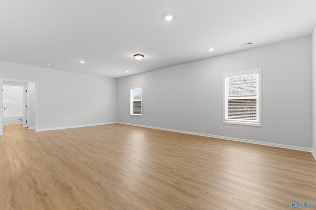 Photo - 186 Pennington Ave