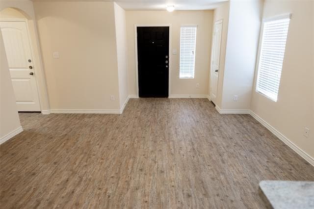 Photo - 1604 Swallow Dr