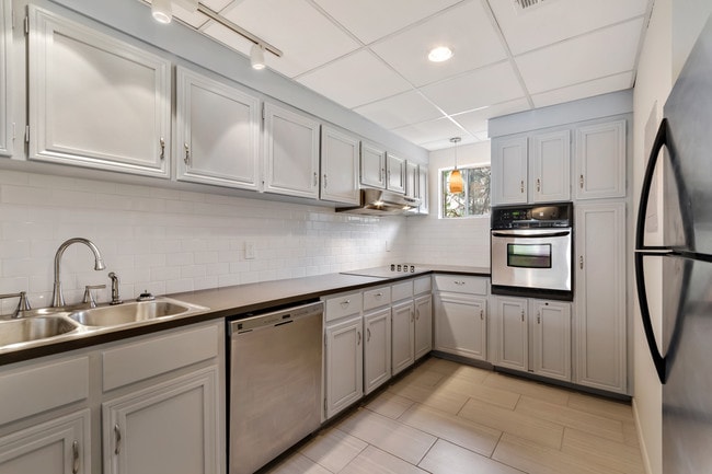 Kitchen - Nueces Flats Rental