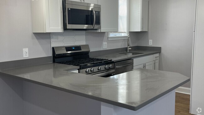 Building Photo - 12 Nashua St Unit #3 Rental