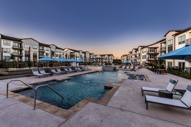 caroline-georgetown-042w - Caroline Georgetown