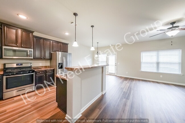 Photo - 3/2 Townhome with 2 car garage