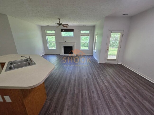 Photo - 3 BR Lindberg Village