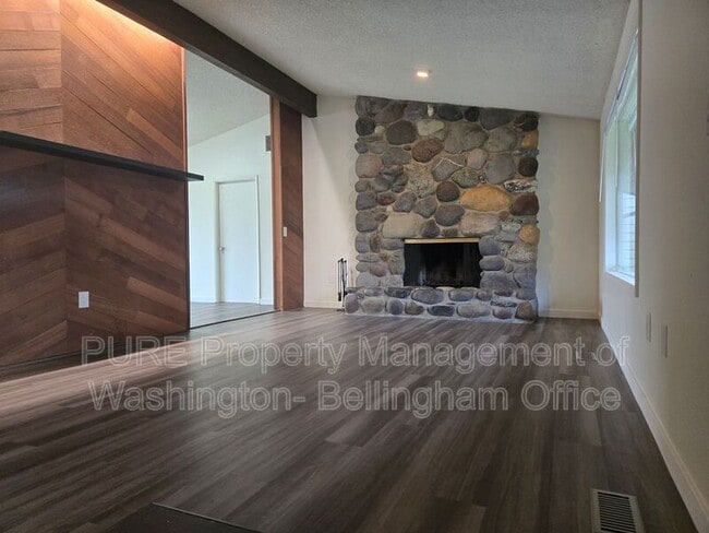 Photo - 2736 Xenia St