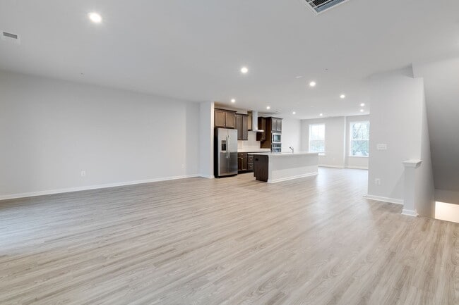 Photo - 3 Bedroom Luxury Condo in Glen Allen!!! ***Available Beginning of March***