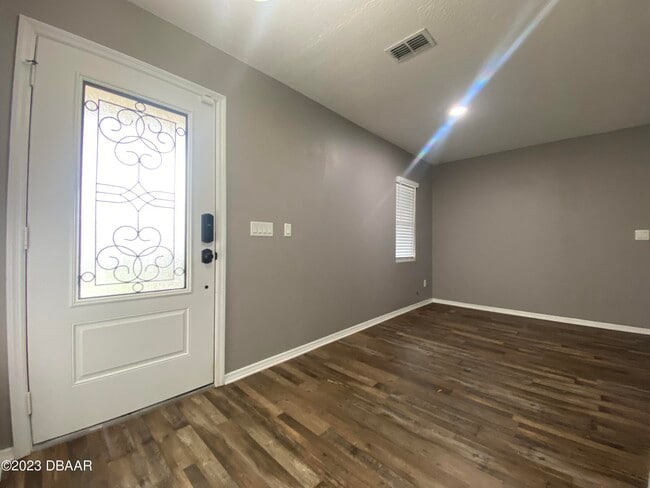 Photo - 548 Aeolian Dr