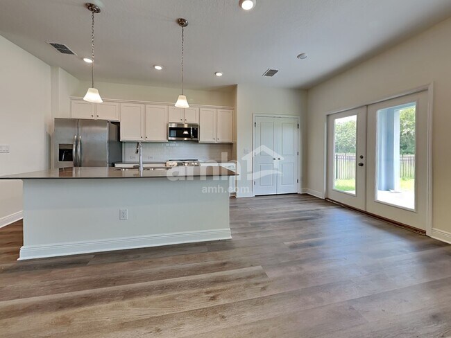 Photo - 27189 St Andrews Ave