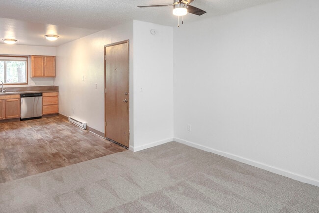 Photo - Villa d'Shirl-Lee Apartments