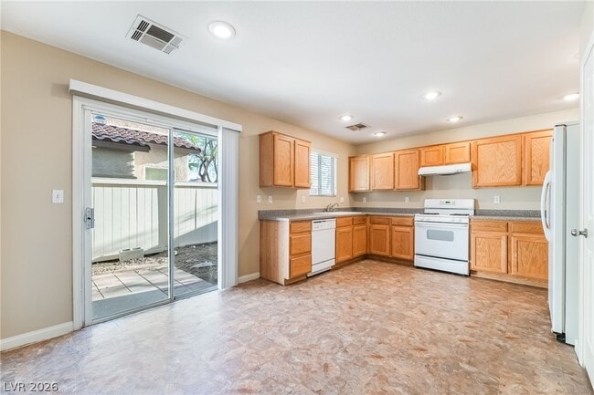 Photo - 1160 Blue Magenta Ave