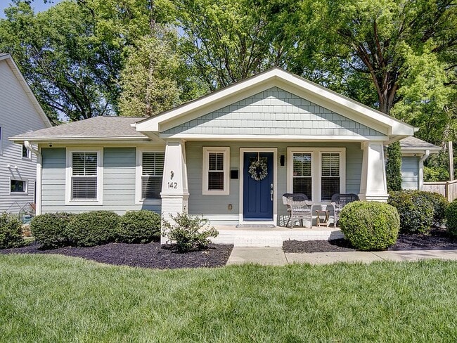 Photo - 142 Seldon Dr House