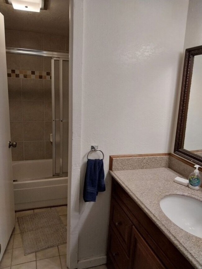 4660 Vail Racquet Club Dr