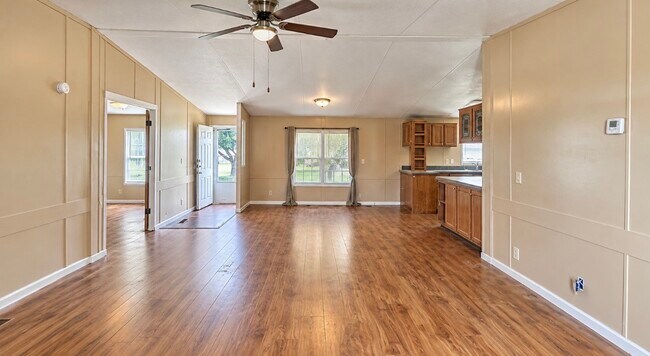 6710 Trail Loop W