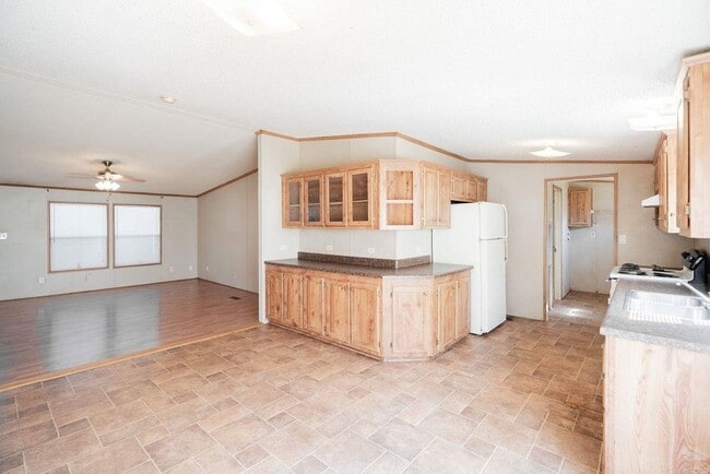 Photo - 30821 Clyde Ln