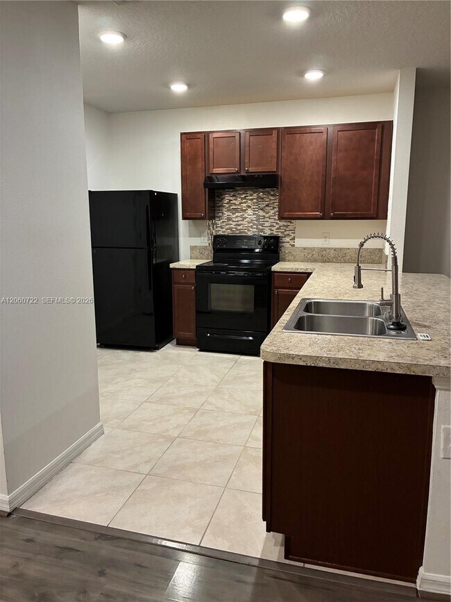 Photo - 1612 Primo Ct