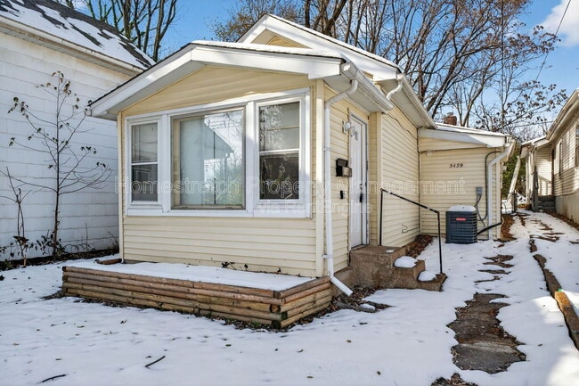 Photo - 5459 Hamilton Ave