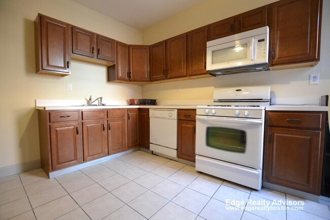 Building Photo - 41 Orkney Rd Unit 3