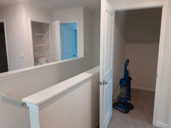 Photo - Charming Four Beroom Home in Southeast Col...